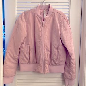 Lululemon non-stop reversible bomber in Pink Fawn size 8 EUC - barely worn.